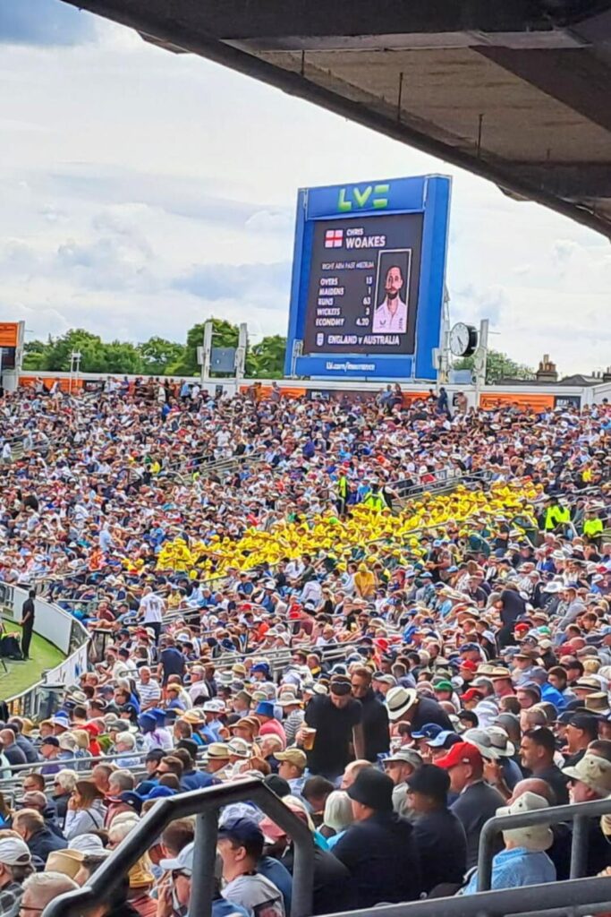 Ashes Cricket Tours Crowd in Leeds